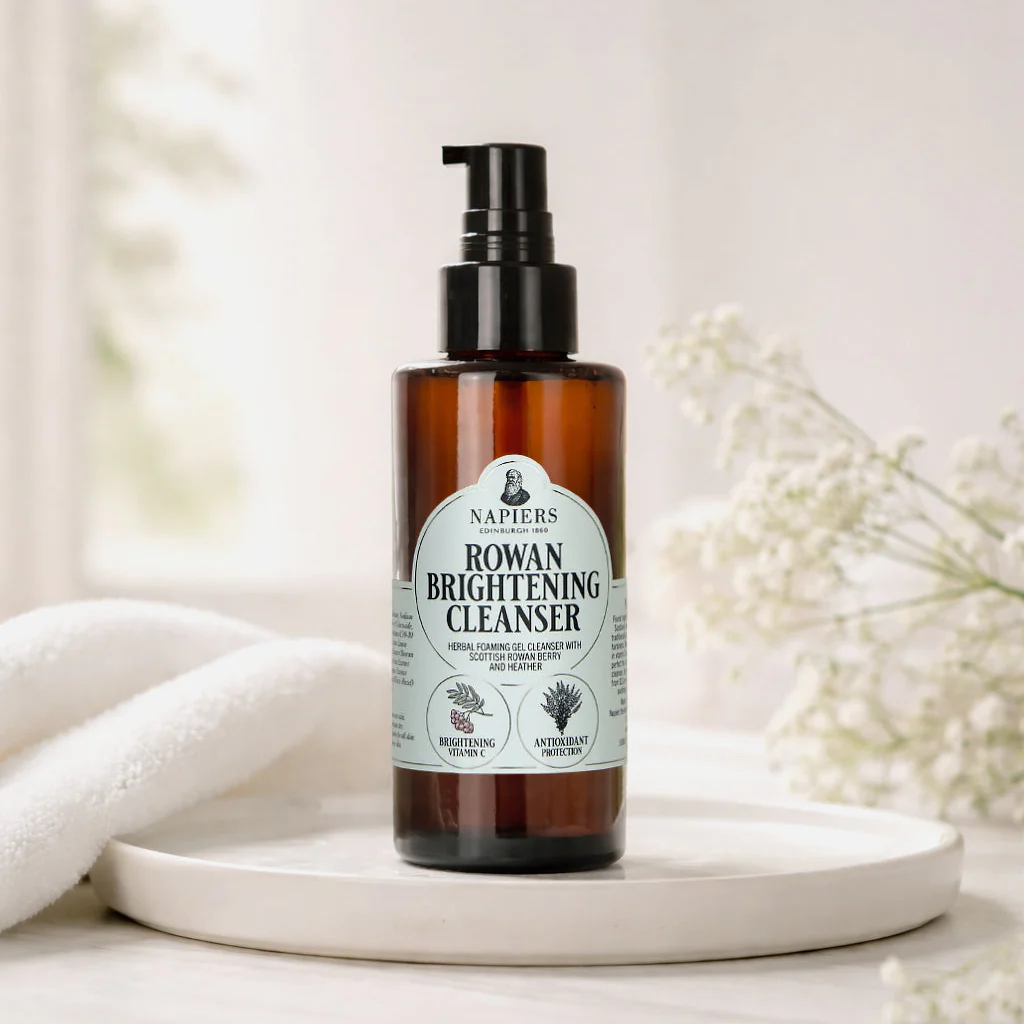 Napiers Rowan Brightening Gel Cleanser - Image 5